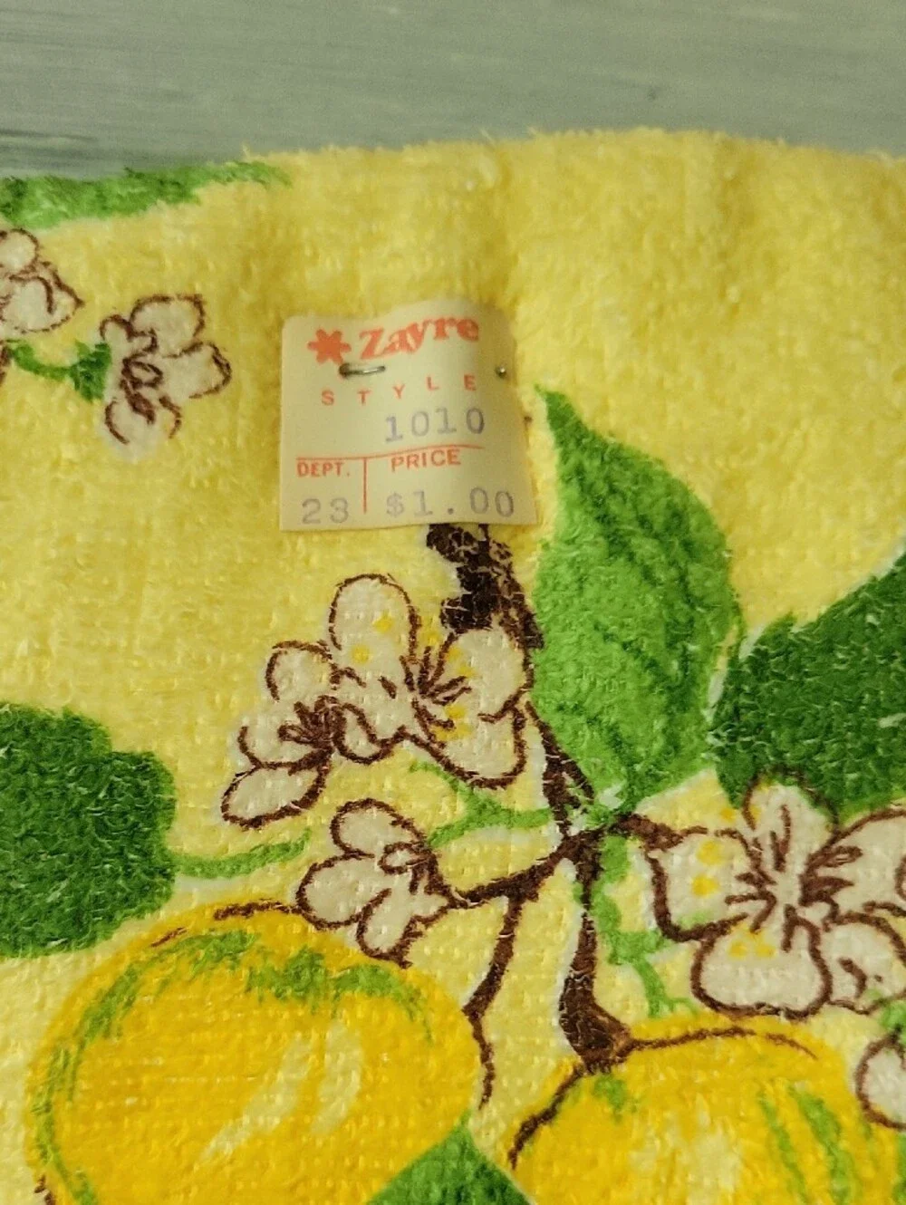 Vintage 1970s Zayre Terry Cloth Kitchen Towel  Fringed Yellow Apples Pears Retro